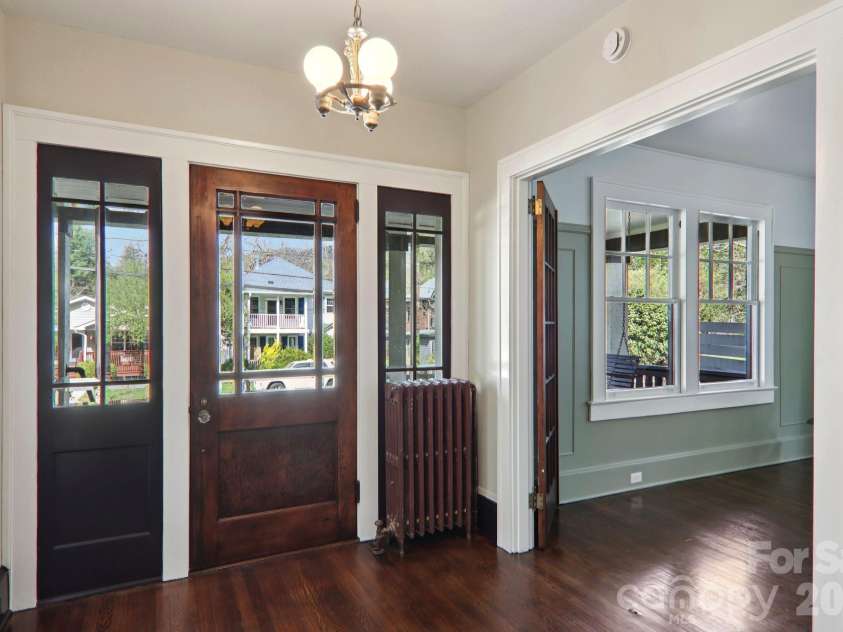 74 Linden Avenue, Asheville, NC 28801.  MLS# CAR4309406, YatesRealty ID 17128. Interior, front door view