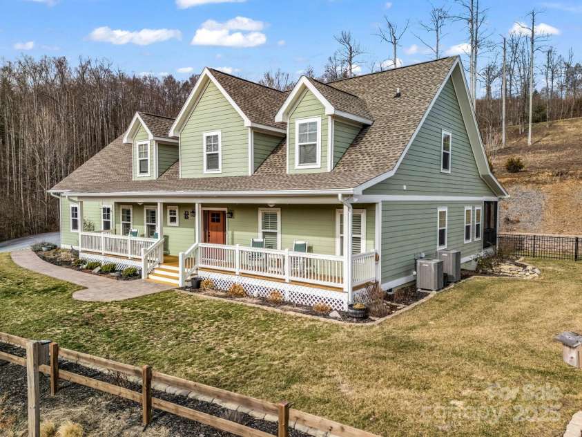 134 Willow Stone Way, Hendersonville, NC 28792.  MLS# CAR4223201, YatesRealty ID 1713. 