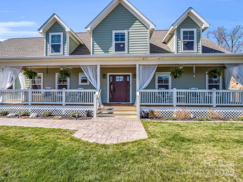 134 Willow Stone Way, Hendersonville, NC 28792.  MLS# CAR4223201, YatesRealty ID 1713. 