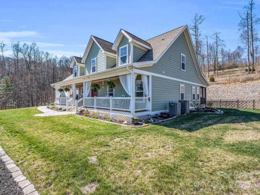 134 Willow Stone Way, Hendersonville, NC 28792.  MLS# CAR4223201, YatesRealty ID 1713. 