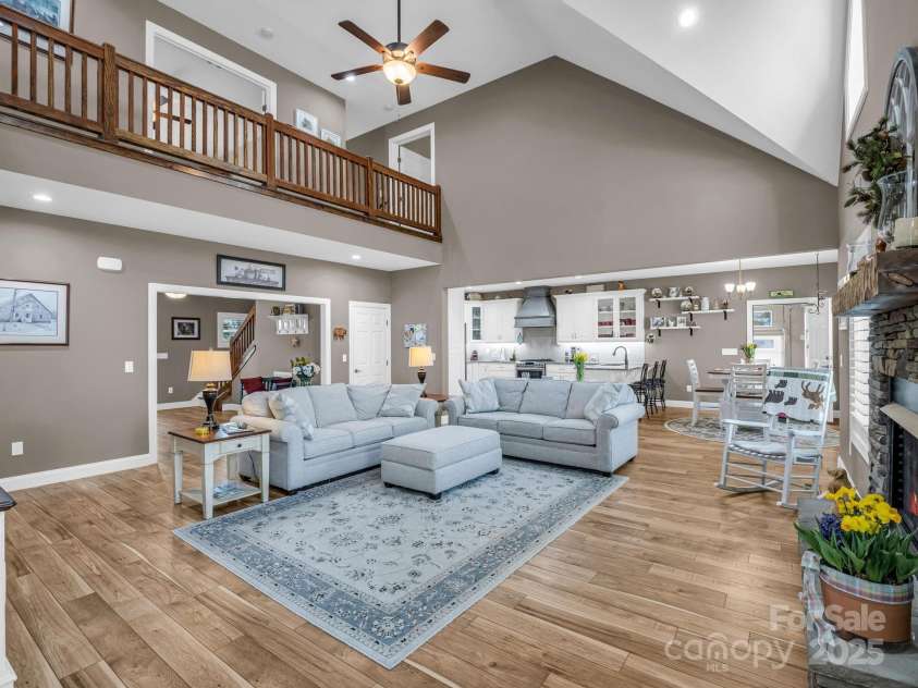 134 Willow Stone Way, Hendersonville, NC 28792.  MLS# CAR4223201, YatesRealty ID 1713. 