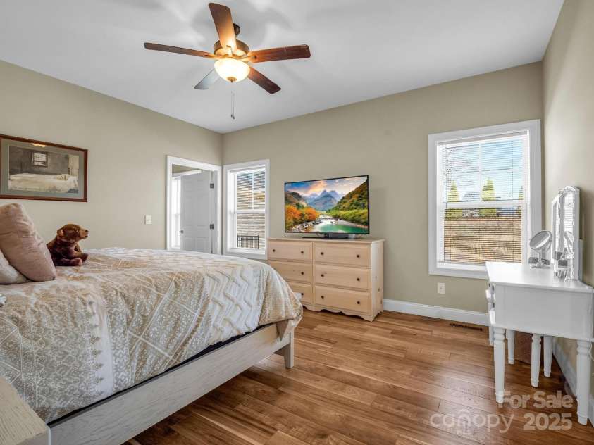 134 Willow Stone Way, Hendersonville, NC 28792.  MLS# CAR4223201, YatesRealty ID 1713. 