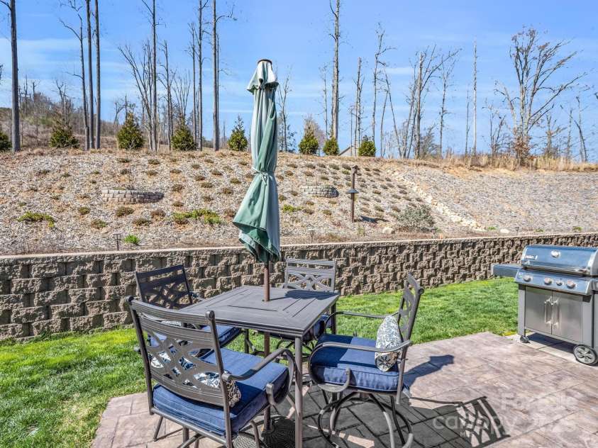 134 Willow Stone Way, Hendersonville, NC 28792.  MLS# CAR4223201, YatesRealty ID 1713. 