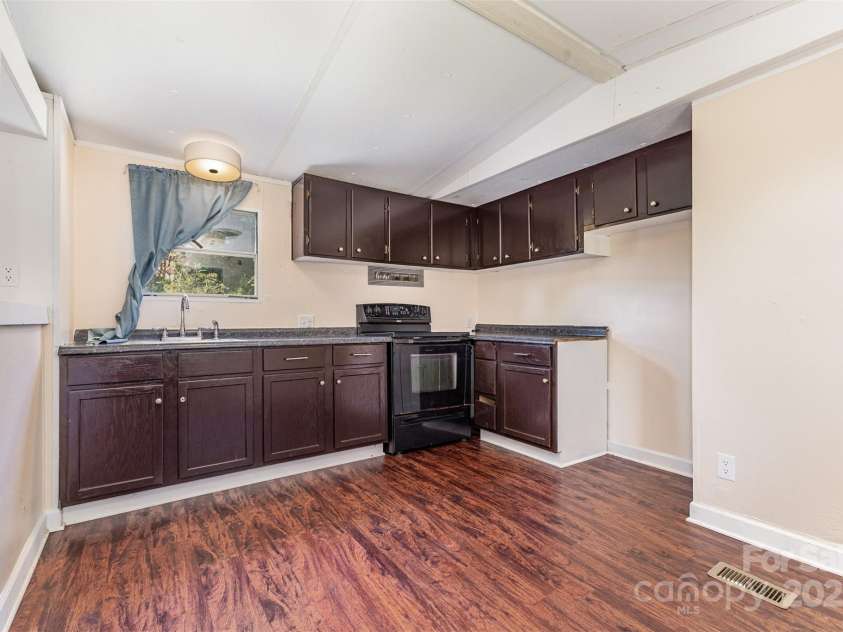 364 Paraham Road, York, SC 29745.  MLS# CAR4305664, YatesRealty ID 1713. 