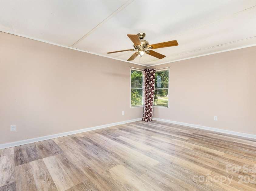 364 Paraham Road, York, SC 29745.  MLS# CAR4305664, YatesRealty ID 1713. 