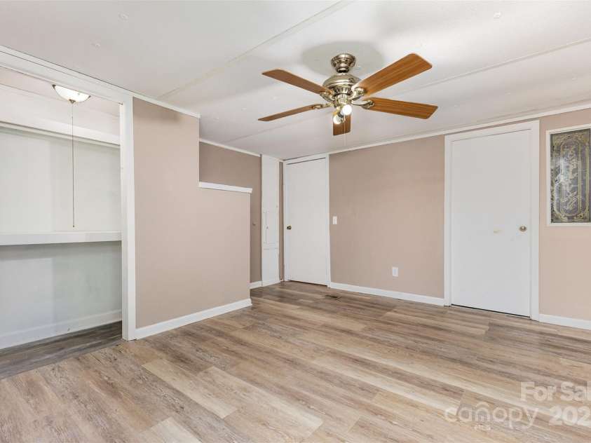 364 Paraham Road, York, SC 29745.  MLS# CAR4305664, YatesRealty ID 1713. 