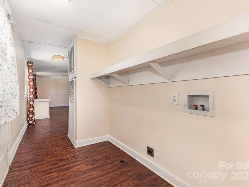 364 Paraham Road, York, SC 29745.  MLS# CAR4305664, YatesRealty ID 1713. 