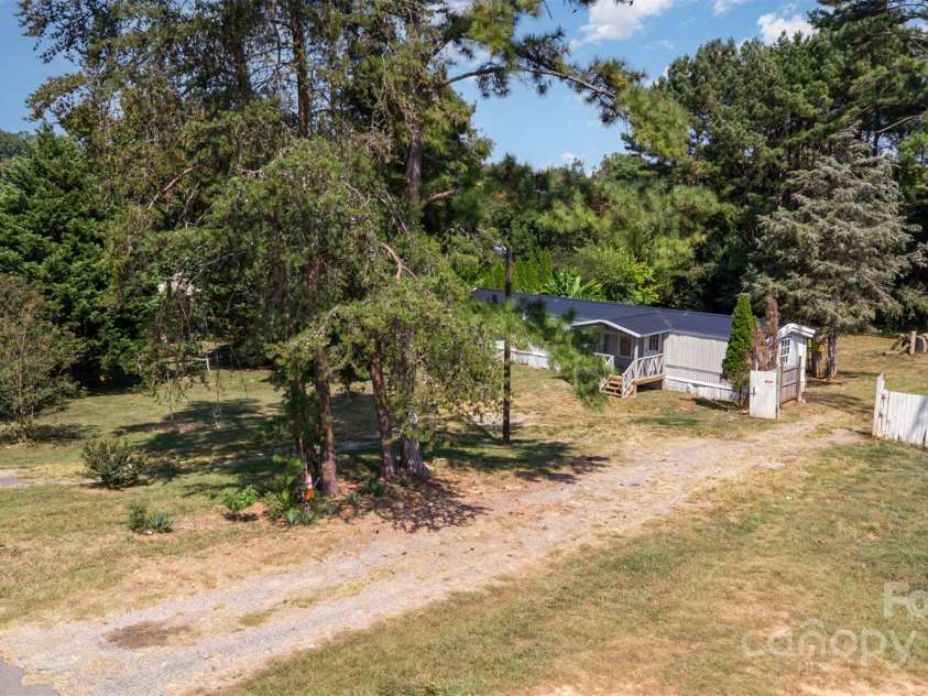 364 Paraham Road, York, SC 29745.  MLS# CAR4305664, YatesRealty ID 1713. 