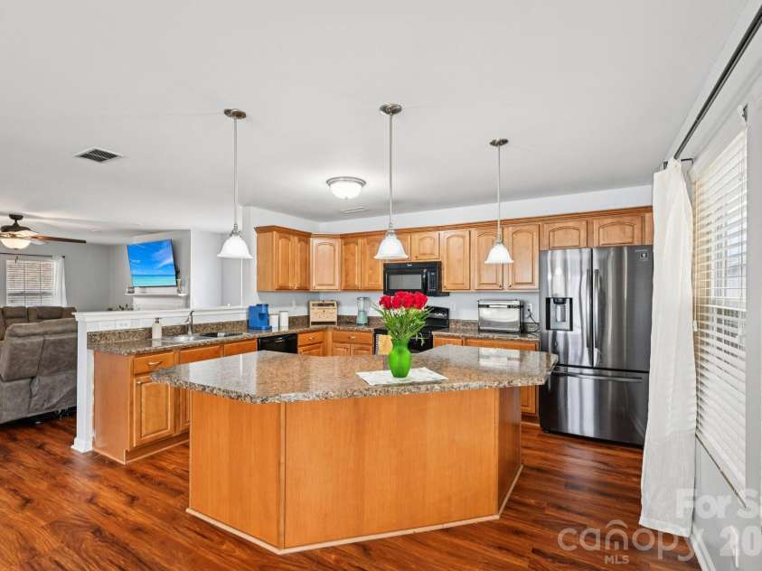 104 Emily Crest Lane, Rock Hill, SC 29730.  MLS# CAR4353293, YatesRealty ID 17130. 