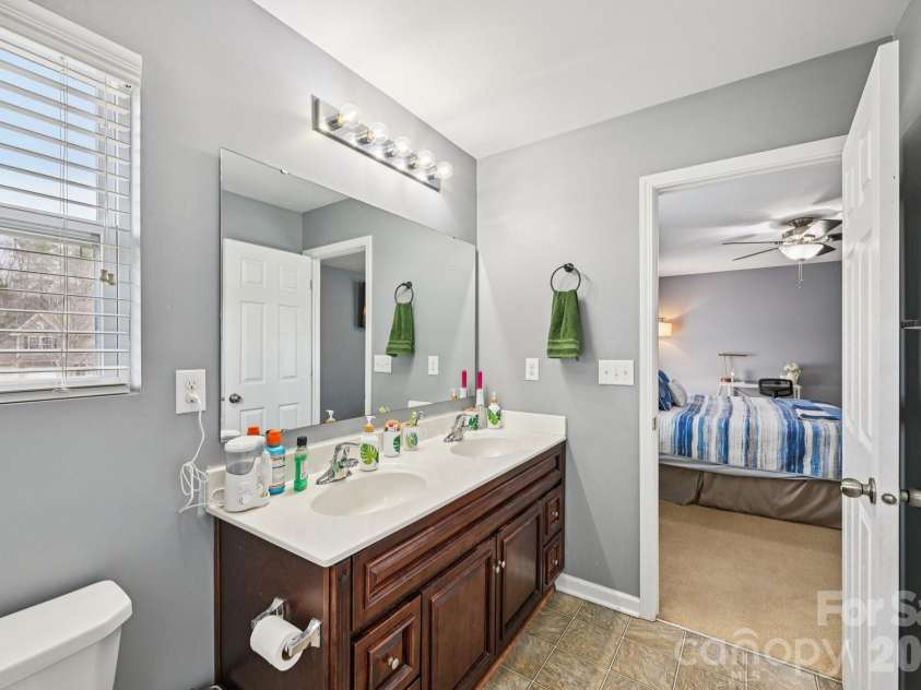 104 Emily Crest Lane, Rock Hill, SC 29730.  MLS# CAR4353293, YatesRealty ID 17130. 