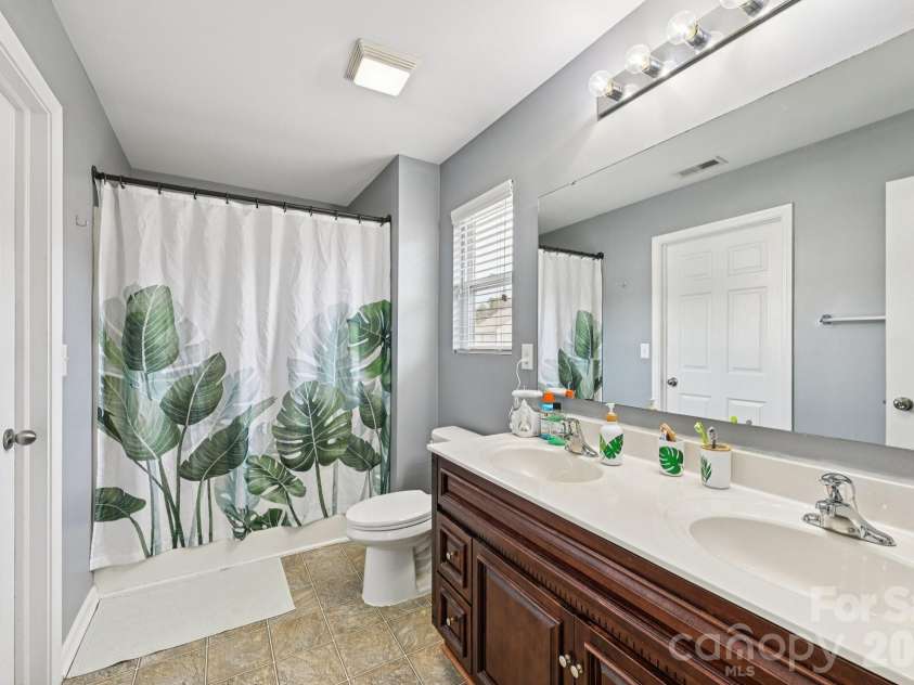 104 Emily Crest Lane, Rock Hill, SC 29730.  MLS# CAR4353293, YatesRealty ID 17130. 