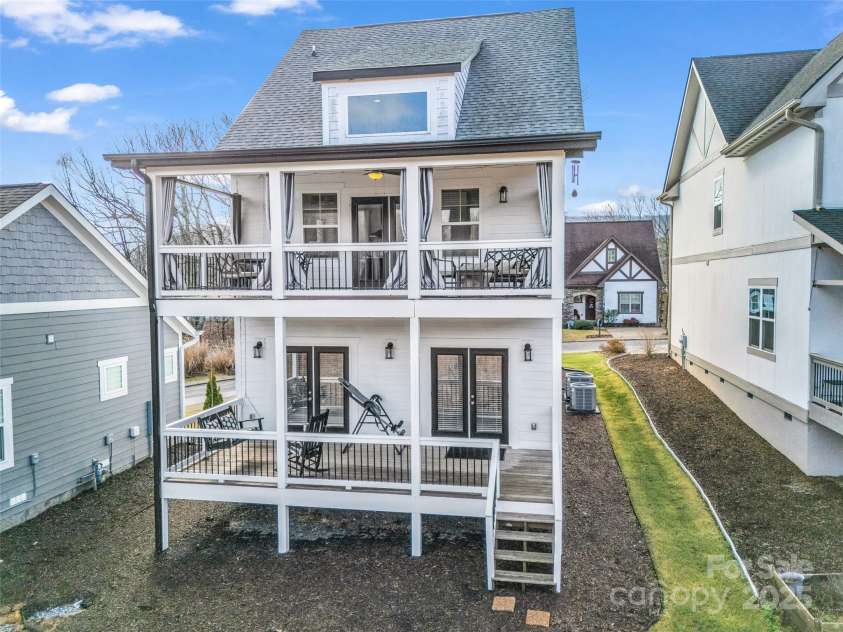 16 Tudor Way, Black Mountain, NC 28711.  MLS# CAR4183920, YatesRealty ID 17130. 