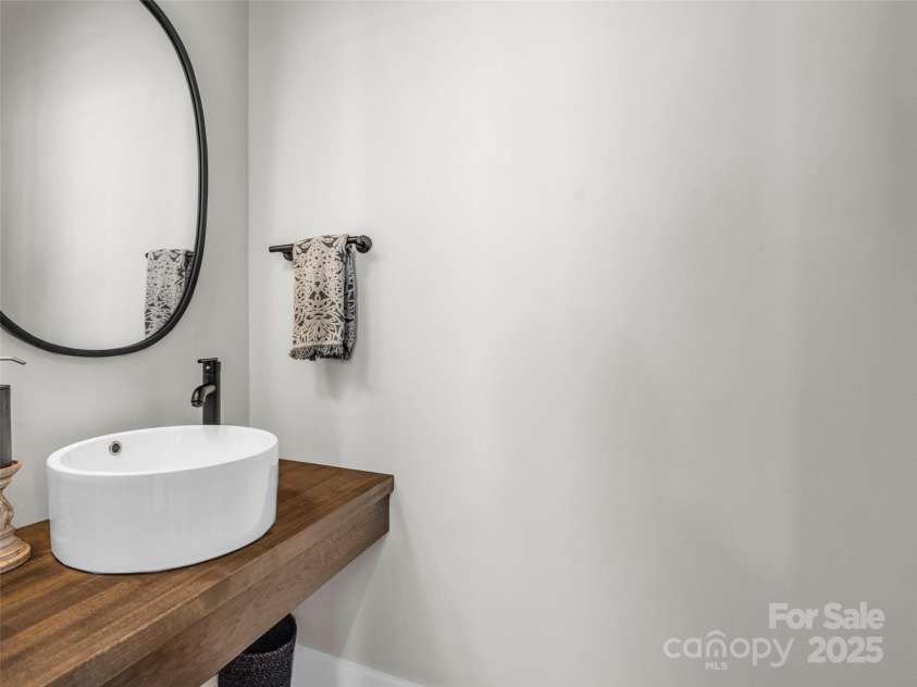 16 Tudor Way, Black Mountain, NC 28711.  MLS# CAR4183920, YatesRealty ID 17130. 