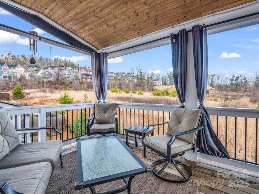 16 Tudor Way, Black Mountain, NC 28711.  MLS# CAR4183920, YatesRealty ID 17130. 