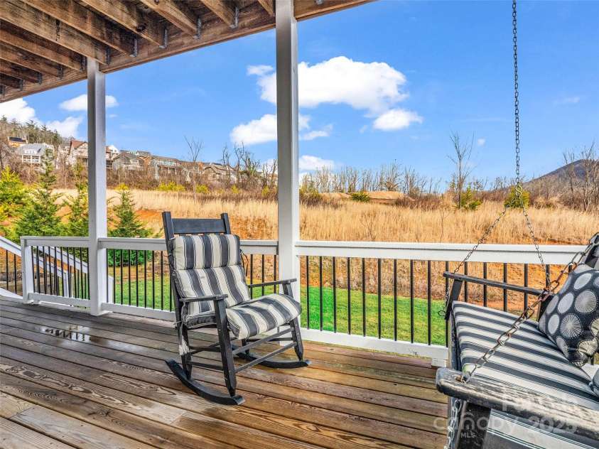 16 Tudor Way, Black Mountain, NC 28711.  MLS# CAR4183920, YatesRealty ID 17130. 