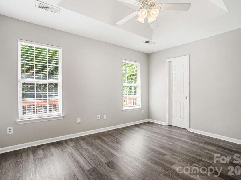 10012 Rockwood Road, Charlotte, NC 28215.  MLS# CAR4374517, YatesRealty ID 17131. 