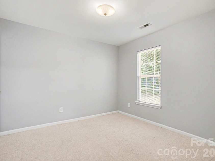 10012 Rockwood Road, Charlotte, NC 28215.  MLS# CAR4374517, YatesRealty ID 17131. 