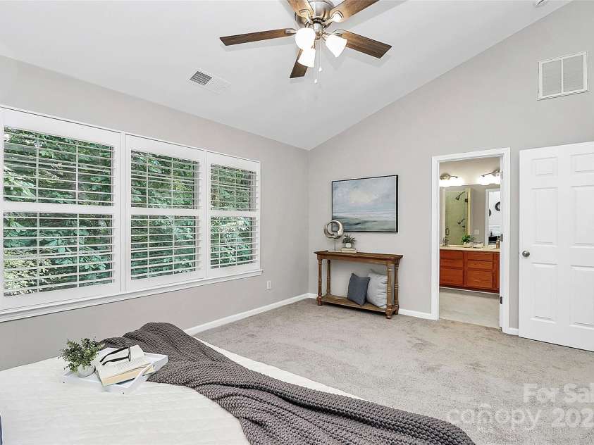 101 Creekside Drive, Fort Mill, SC 29715.  MLS# CAR4255323, YatesRealty ID 17132. 