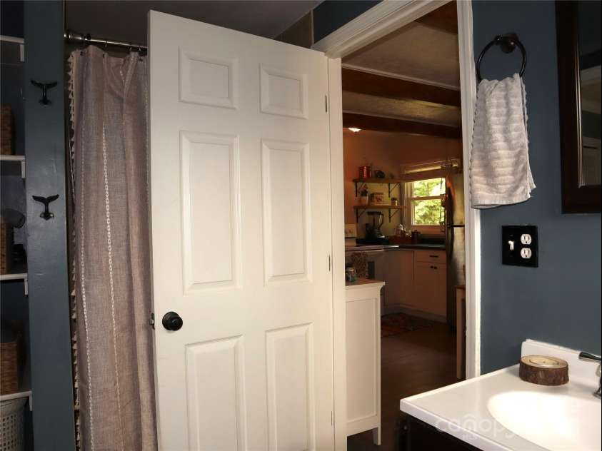 1 Fullam Drive, Arden, NC 28704.  MLS# CAR4263674, YatesRealty ID 17133. Looking into living space