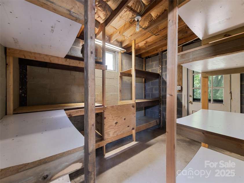 88 Laurel Loop, Maggie Valley, NC 28751.  MLS# CAR4272495, YatesRealty ID 17133. 