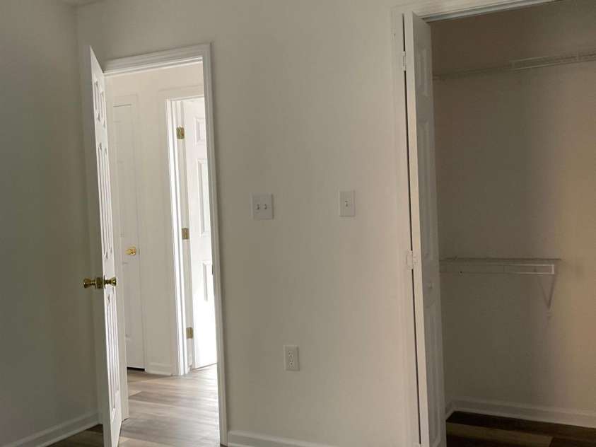 1020 Rosewood Drive, Dallas, NC 28034.  MLS# CAR4376495, YatesRealty ID 17134. 2nd Bedroom Unit B