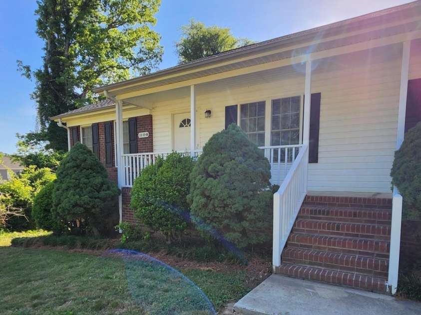 1020 Rosewood Drive, Dallas, NC 28034.  MLS# CAR4376495, YatesRealty ID 17134. 