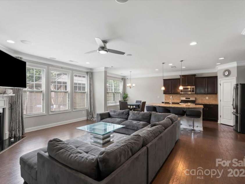 8347 Dallas Bay Road, Charlotte, NC 28278.  MLS# CAR4257811, YatesRealty ID 17134. 
