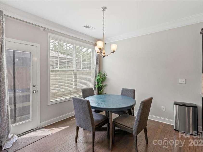8347 Dallas Bay Road, Charlotte, NC 28278.  MLS# CAR4257811, YatesRealty ID 17134. 