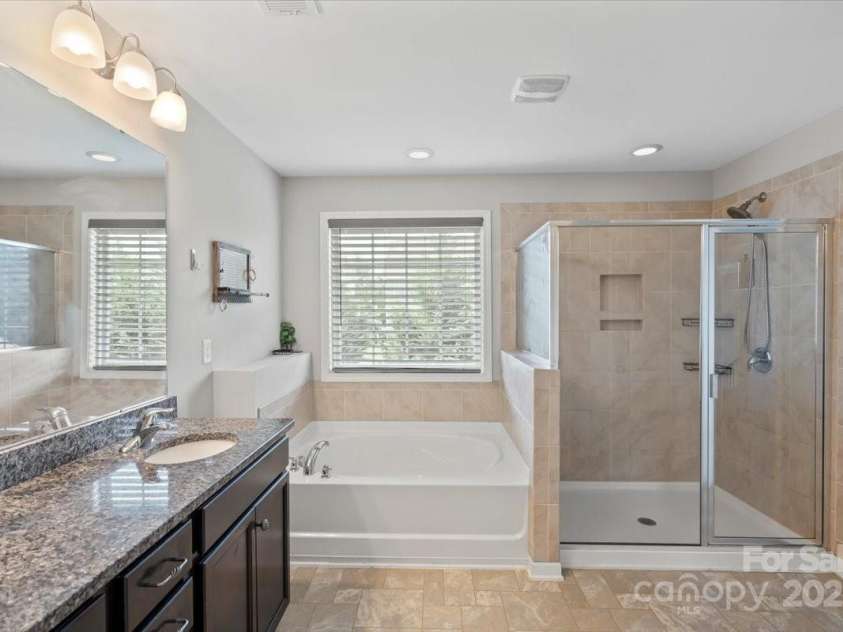 8347 Dallas Bay Road, Charlotte, NC 28278.  MLS# CAR4257811, YatesRealty ID 17134. 