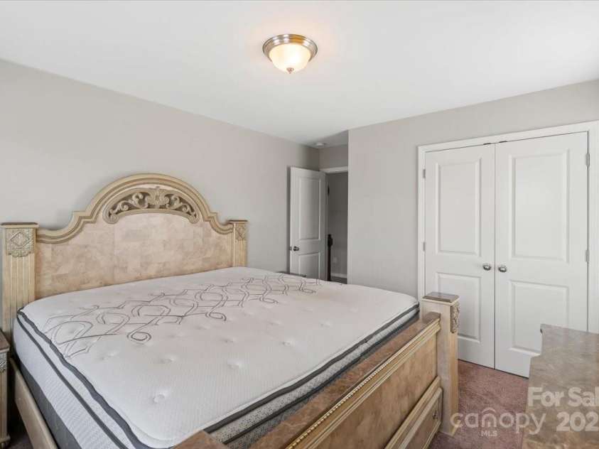 8347 Dallas Bay Road, Charlotte, NC 28278.  MLS# CAR4257811, YatesRealty ID 17134. 
