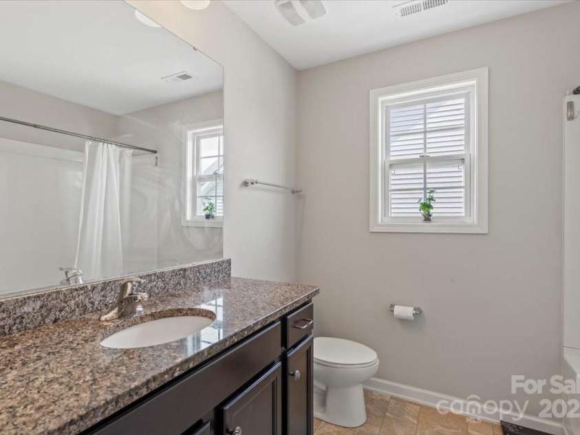 8347 Dallas Bay Road, Charlotte, NC 28278.  MLS# CAR4257811, YatesRealty ID 17134. 