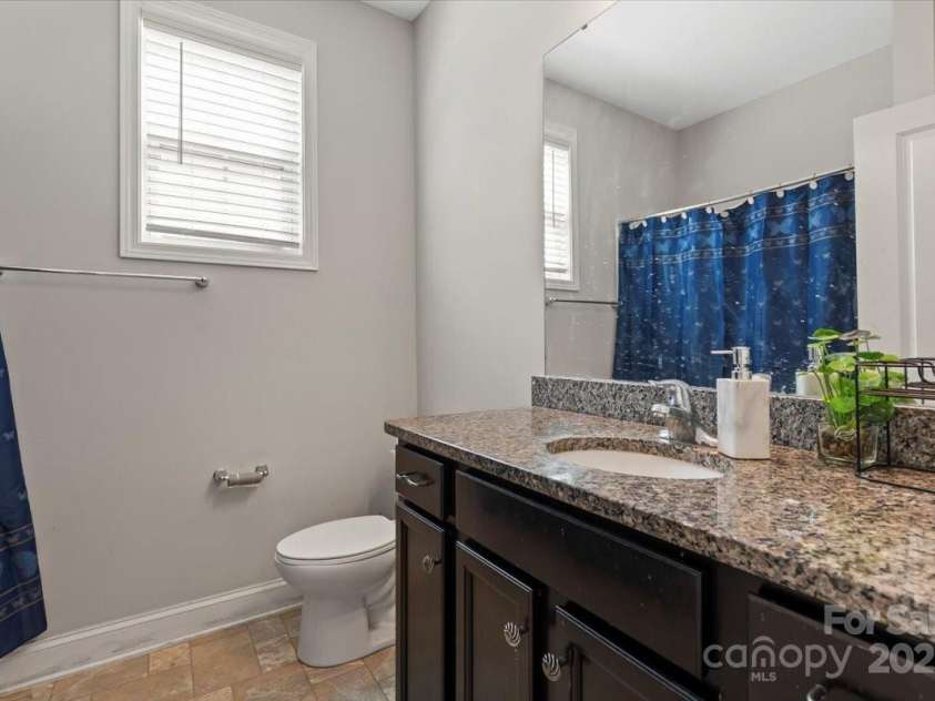 8347 Dallas Bay Road, Charlotte, NC 28278.  MLS# CAR4257811, YatesRealty ID 17134. 