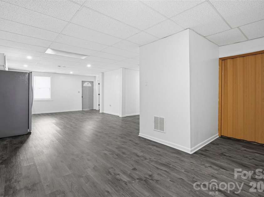 103 Starmount Drive, Kings Mountain, NC 28086.  MLS# CAR4349597, YatesRealty ID 17135. Basement