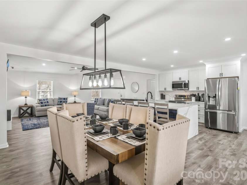103 Starmount Drive, Kings Mountain, NC 28086.  MLS# CAR4349597, YatesRealty ID 17135. Dining Area