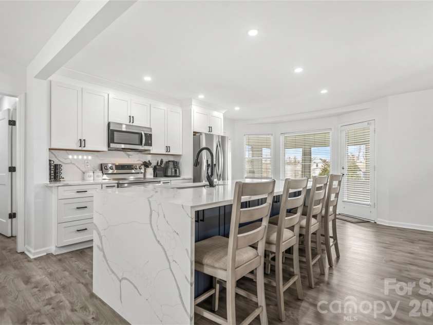 103 Starmount Drive, Kings Mountain, NC 28086.  MLS# CAR4349597, YatesRealty ID 17135. Kitchen