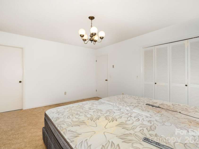 215 Jan Mar Drive, China Grove, NC 28023.  MLS# CAR4264343, YatesRealty ID 17135. 