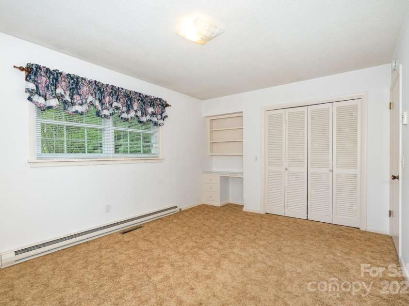 215 Jan Mar Drive, China Grove, NC 28023.  MLS# CAR4264343, YatesRealty ID 17135. 