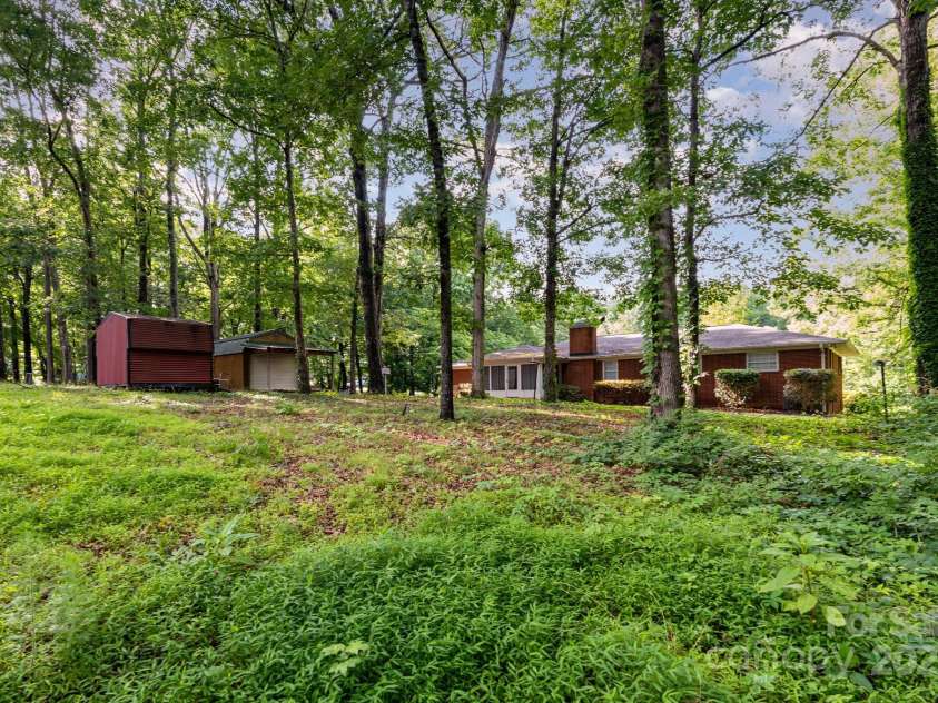 215 Jan Mar Drive, China Grove, NC 28023.  MLS# CAR4264343, YatesRealty ID 17135. 