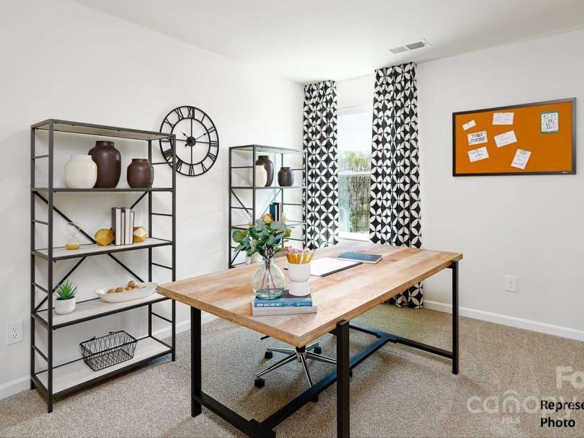 528 Trading Post Lane, York, SC 29745.  MLS# CAR4265196, YatesRealty ID 17136. 