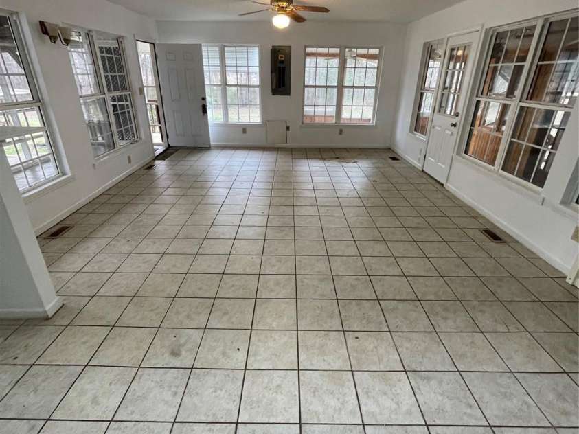 10516 Hambright Road, Huntersville, NC 28078.  MLS# CAR4234439, YatesRealty ID 17138. 