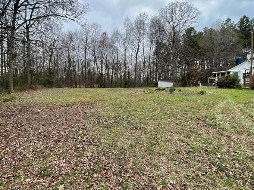 10516 Hambright Road, Huntersville, NC 28078.  MLS# CAR4234439, YatesRealty ID 17138. 