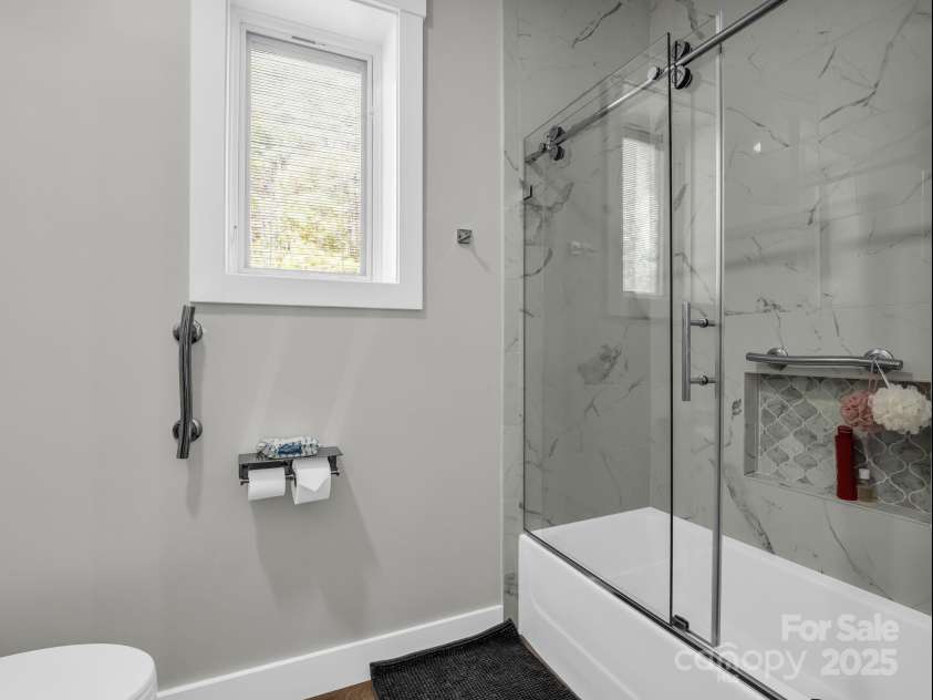 21 Rock Ridge Road, Mill Spring, NC 28756.  MLS# CAR4324696, YatesRealty ID 1714. 