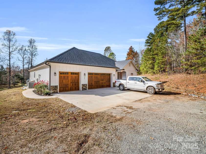 21 Rock Ridge Road, Mill Spring, NC 28756.  MLS# CAR4324696, YatesRealty ID 1714. 