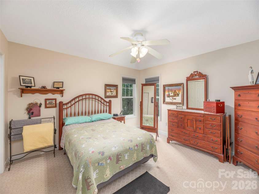22 Cottage Loop, Waynesville, NC 28785.  MLS# CAR4364971, YatesRealty ID 17140. 