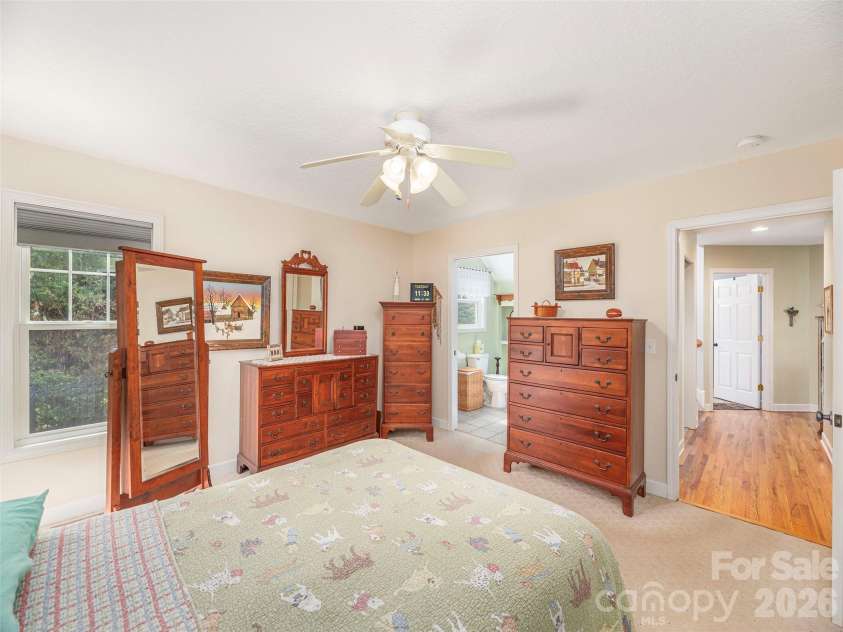 22 Cottage Loop, Waynesville, NC 28785.  MLS# CAR4364971, YatesRealty ID 17140. 
