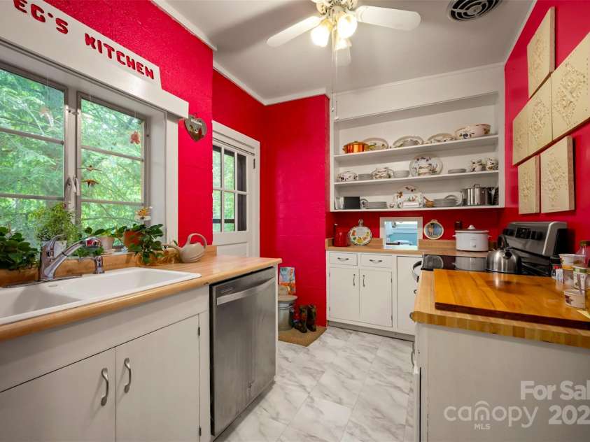 312 Page Farm Road, Tryon, NC 28782.  MLS# CAR4260407, YatesRealty ID 17144. 