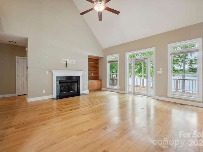 8216 Malibu Pointe Lane, Denver, NC 28037.  MLS# CAR4256470, YatesRealty ID 17146. 