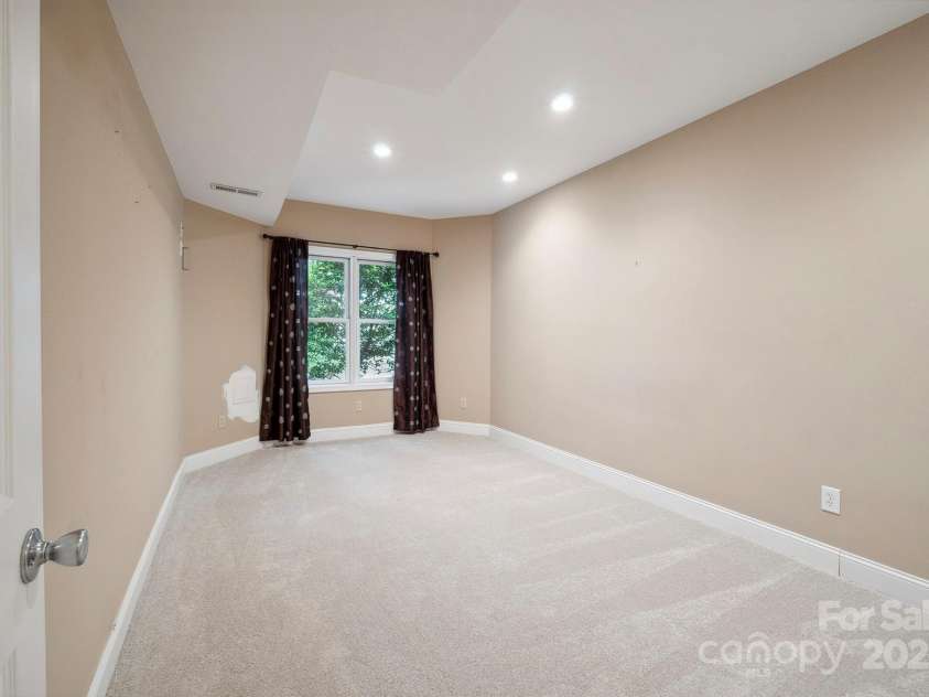 8216 Malibu Pointe Lane, Denver, NC 28037.  MLS# CAR4256470, YatesRealty ID 17146. 