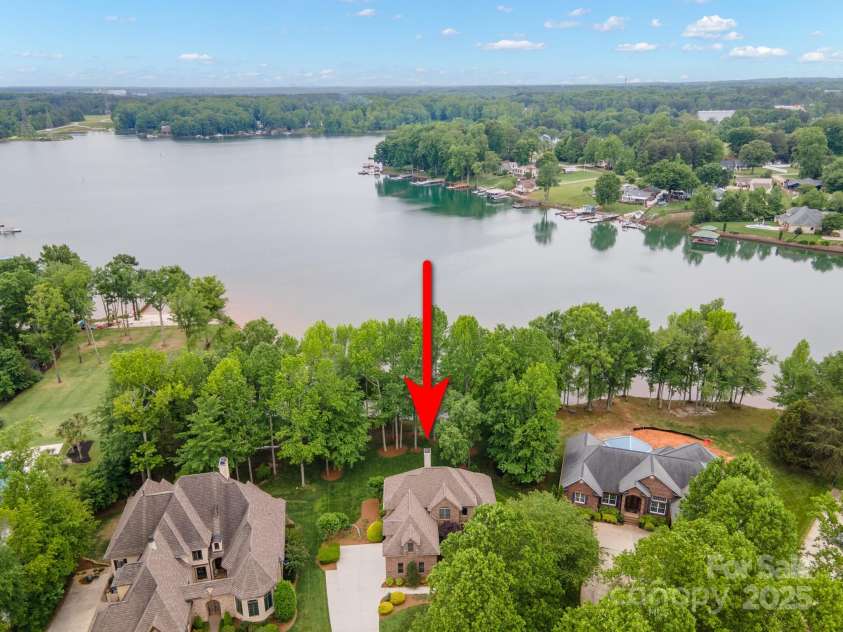 8216 Malibu Pointe Lane, Denver, NC 28037.  MLS# CAR4256470, YatesRealty ID 17146. 