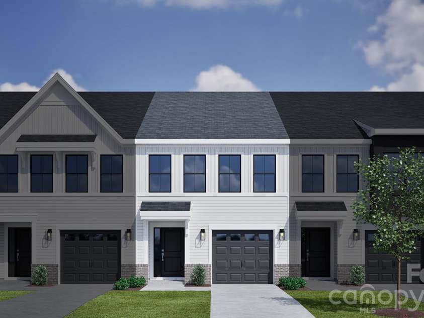 7512 Mashburn Drive, Charlotte, NC 28269.  MLS# CAR4433272, YatesRealty ID 17148. 